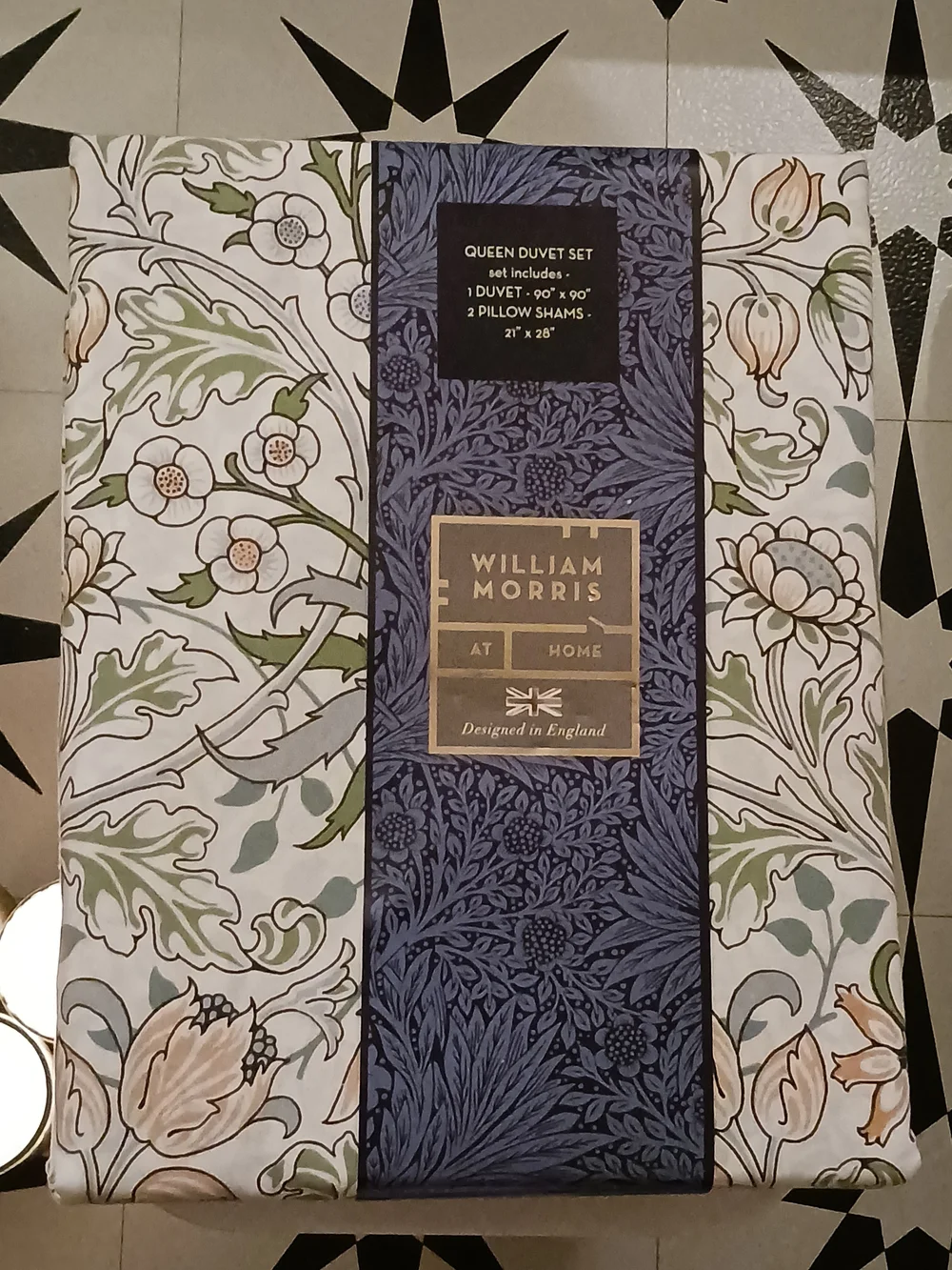 William Morris At Home Floral Queen Duvet Cover & 2 Shams Hyacinth Leaf Green